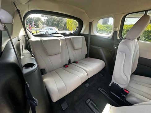 Used 2015 MAZDA MAZDA5 Sport image 16