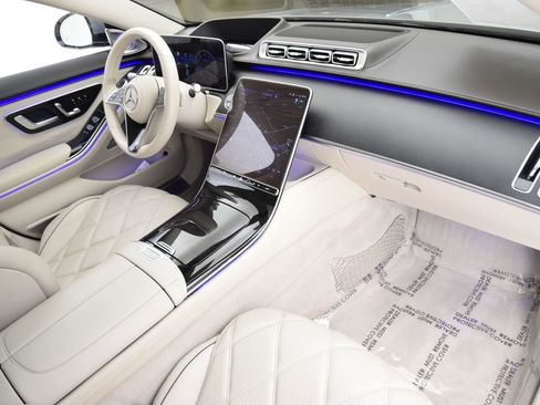 Certified 2023 Mercedes-Benz Maybach S 580 4MATIC image 15