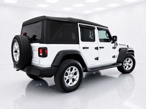Used 2021 Jeep Wrangler Unlimited Sport AWD/4WD image 7