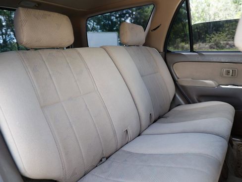 Used 2002 Toyota 4Runner SR5 RWD image 14