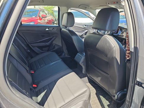 Used 2022 Volkswagen Jetta SE FWD image 14