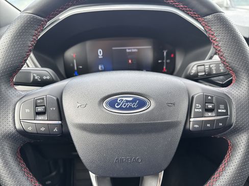 Used 2025 Ford Escape ST-Line Select AWD/4WD image 10