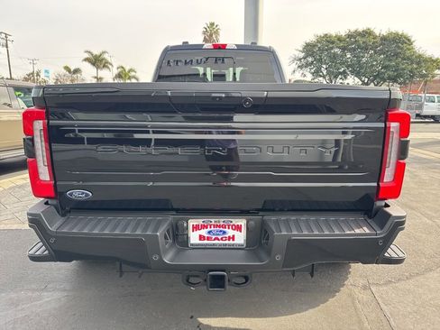 Used 2026 Ford F450 Platinum w/ FX4 Off-Road Package image 4