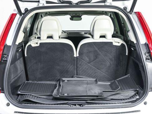 Certified 2024 Volvo XC90 B6 Plus w/ Protection Package Premier AWD/4WD image 31