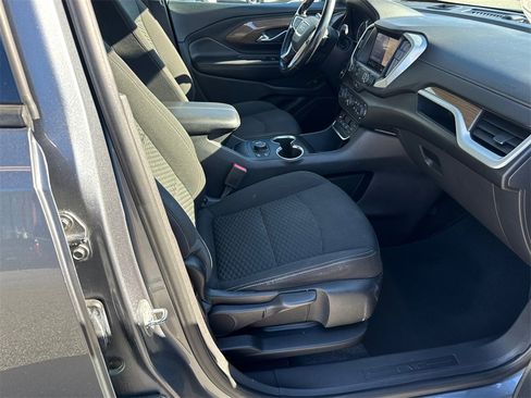 Used 2020 GMC Terrain SLE w/ Driver Convenience Package image 13