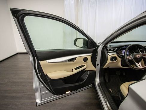 Used 2019 INFINITI QX50 Luxe w/ Navigation Package image 16