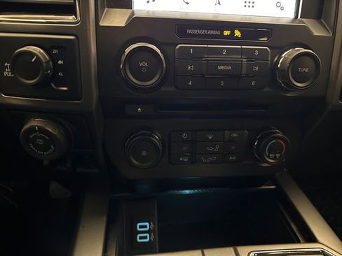 Used 2018 Ford F150 XLT w/ Equipment Group 302A Luxury image 14