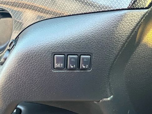 Used 2020 Nissan Rogue SL image 18