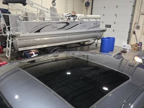 Used 2021 BMW 330i Sedan w/ M Sport Package image 13