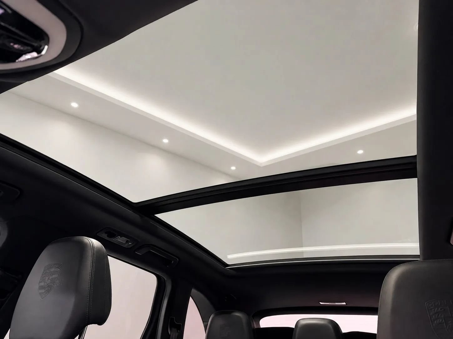 Used 2018 Porsche Cayenne S AWD/4WD image 56