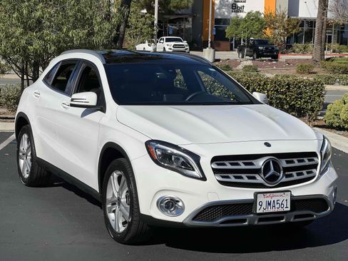 Used 2019 Mercedes-Benz GLA 250 4MATIC w/ Premium Package image 20