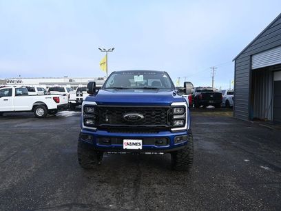 New 2026 Ford F250 Lariat w/ Black Appearance Package