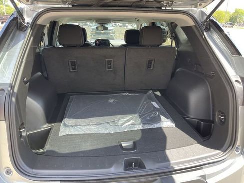 Used 2026 Chevrolet Blazer LT FWD image 23
