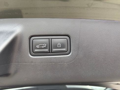 Used 2025 Hyundai Santa Fe SEL image 23