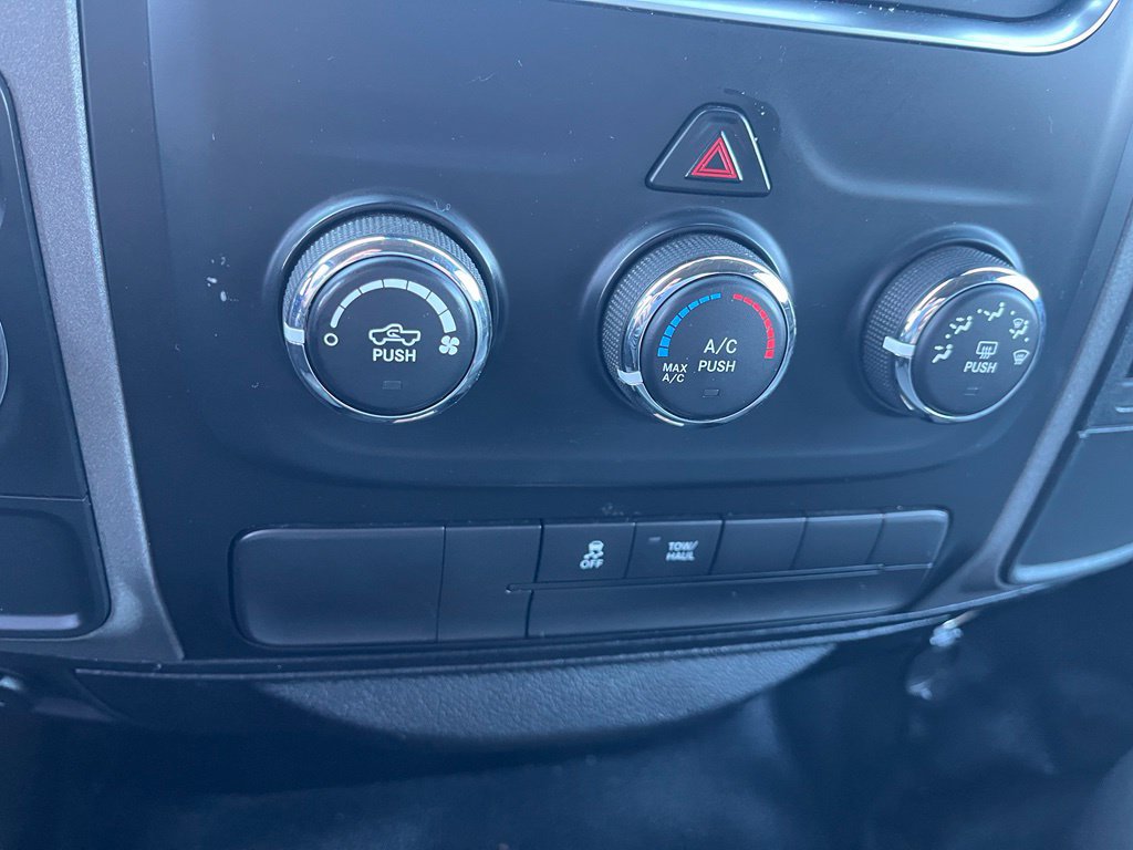Used 2017 RAM 1500 Tradesman w/ Chrome Appearance Group RWD image 16