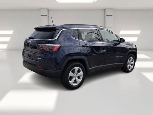 Used 2020 Jeep Compass Latitude w/ Popular Equipment Group image 5