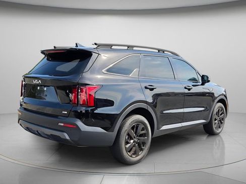 Used 2023 Kia Sorento S w/ Panoramic Sunroof Package AWD/4WD image 6