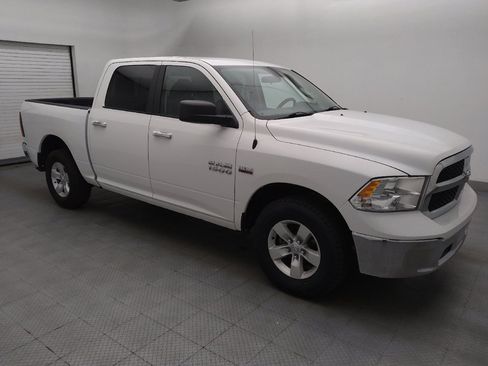 Used 2017 RAM 1500 Classic SLT AWD/4WD image 11
