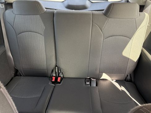 Used 2017 Chevrolet Traverse LT w/ Style and Technology Package image 14