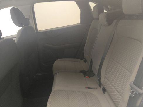 Used 2022 Ford Escape SE FWD image 18