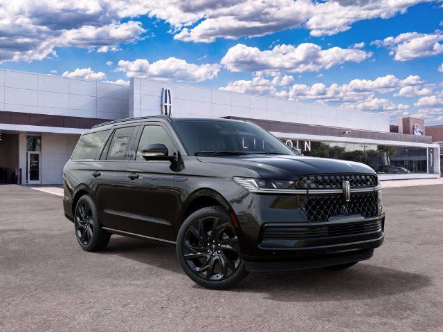 New 2027 Lincoln Navigator Reserve w/ Jet Appearance Package AWD/4WD image 4