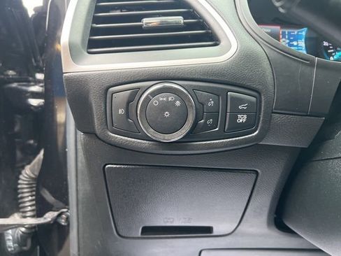 Used 2022 Ford Edge SEL w/ Convenience Package image 25