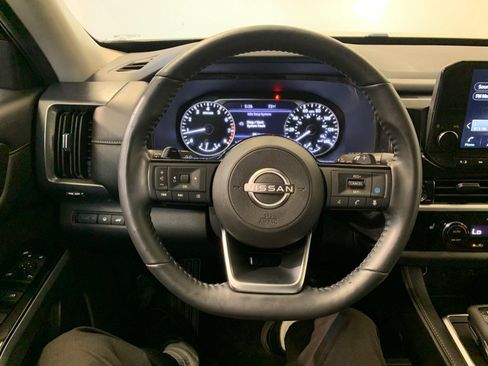Used 2024 Nissan Pathfinder SL AWD/4WD image 20