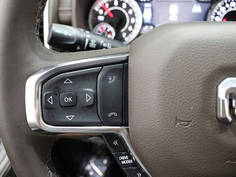 Used 2025 RAM 1500 Laramie image 28
