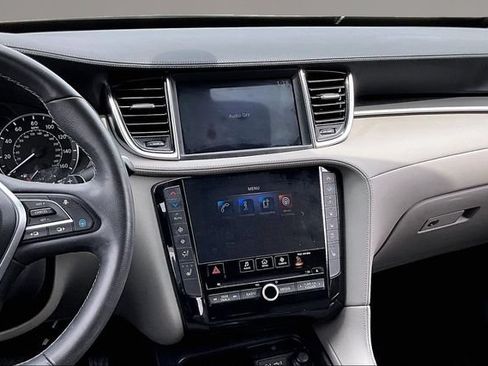 Used 2023 INFINITI QX50 Luxe w/ Accent Package AWD/4WD image 9