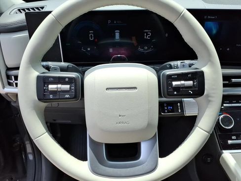 Used 2025 Hyundai Santa Fe SEL AWD/4WD image 22