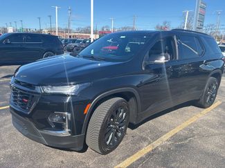 Used 2023 Chevrolet Traverse RS video 2