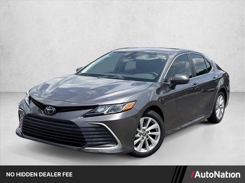 Certified 2023 Toyota Camry LE FWD image 1