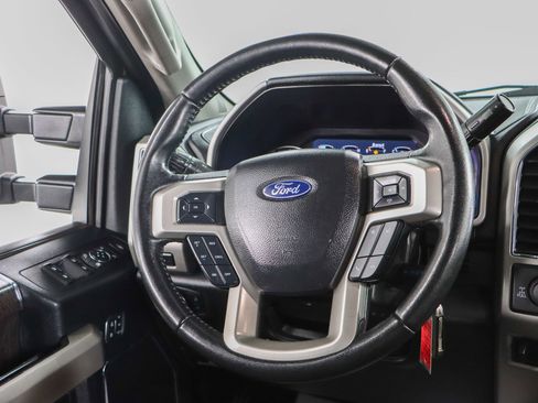 Used 2020 Ford F250 Lariat w/ Lariat Value Package image 13