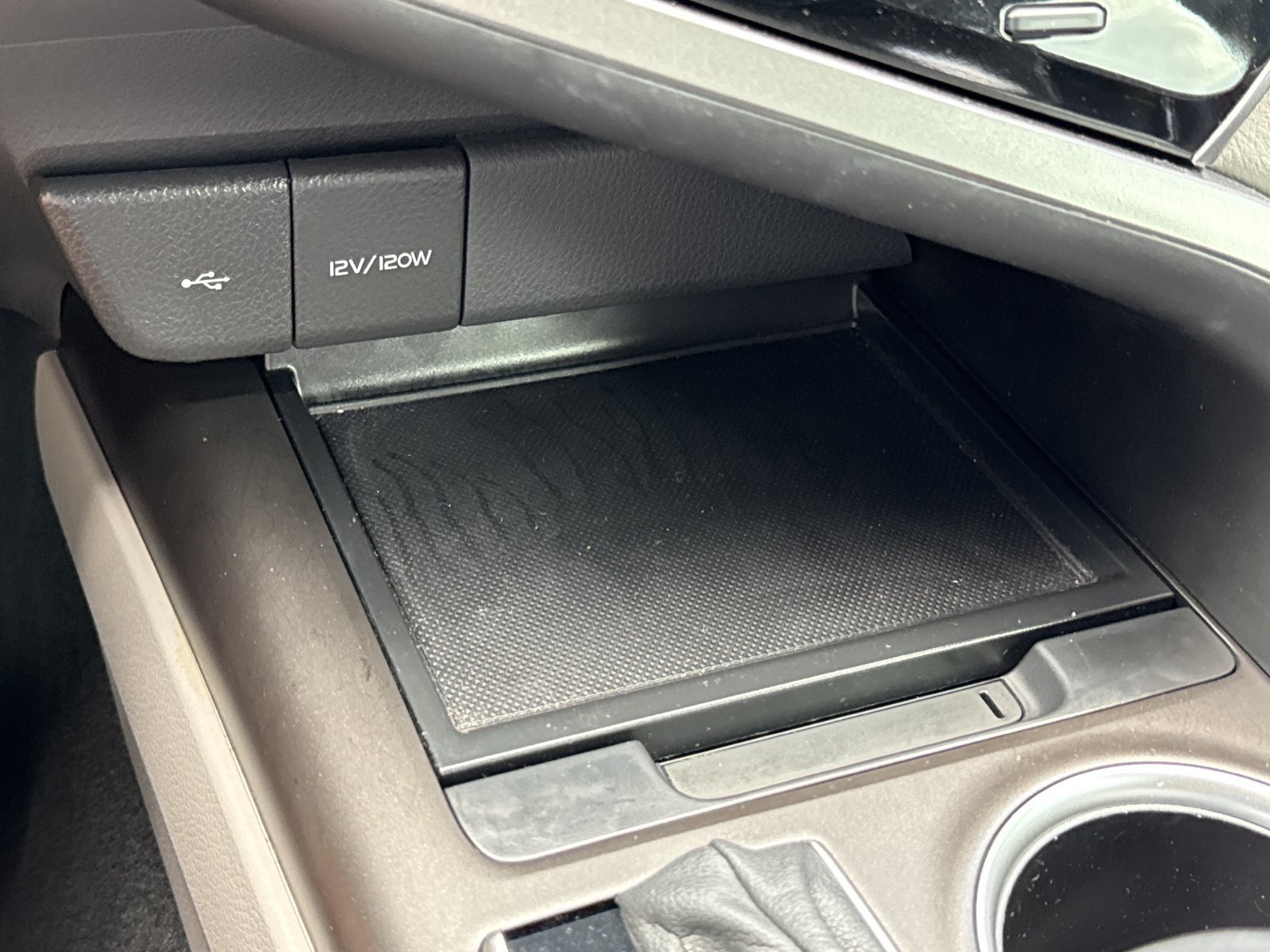 Used 2024 Toyota Camry LE w/ Convenience Package FWD image 24