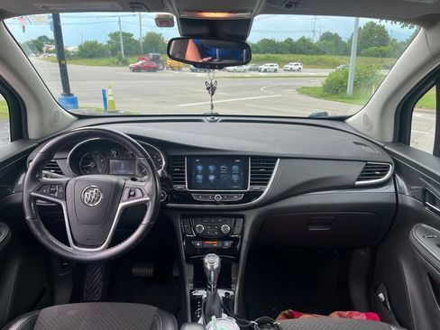 Used 2019 Buick Encore Preferred FWD image 5