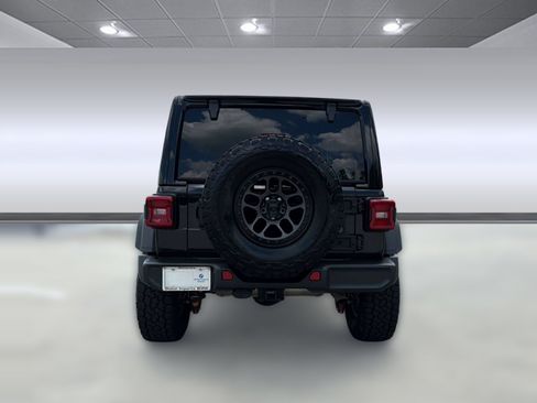 Used 2022 Jeep Wrangler Unlimited Sport w/ Xtreme Recon 35" Tire Package AWD/4WD image 10