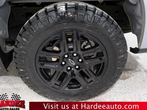 Used 2024 Chevrolet Silverado 1500 Custom image 10