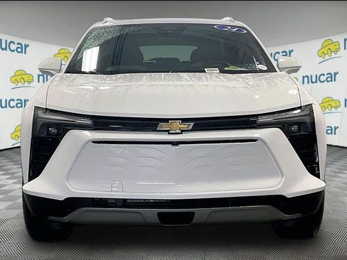 Used 2024 Chevrolet Blazer EV LT AWD/4WD image 2