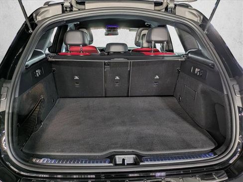 Certified 2025 Mercedes-Benz GLC 300 image 10