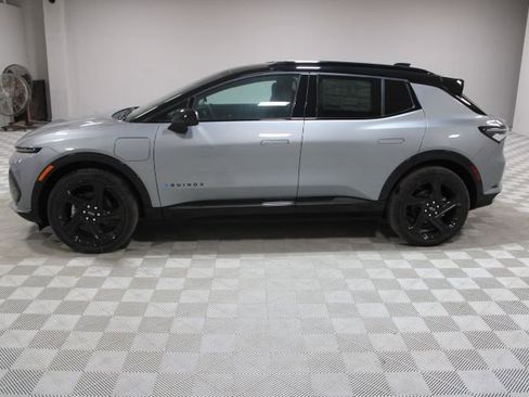 New 2026 Chevrolet Equinox EV RS image 7