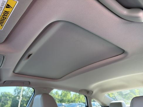 Used 2022 Honda Civic Touring image 33
