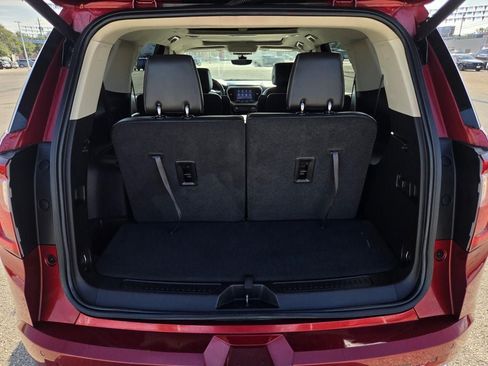 Certified 2023 GMC Acadia Denali w/ Denali Technology Package FWD image 12