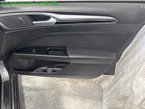 Used 2016 Ford Fusion SE image 26