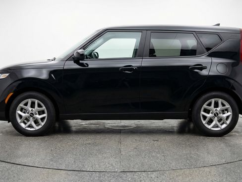 Used 2025 Kia Soul LX w/ LX Technology Package image 5
