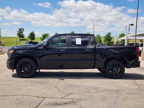 Used 2023 Chevrolet Silverado 1500 Custom image 4