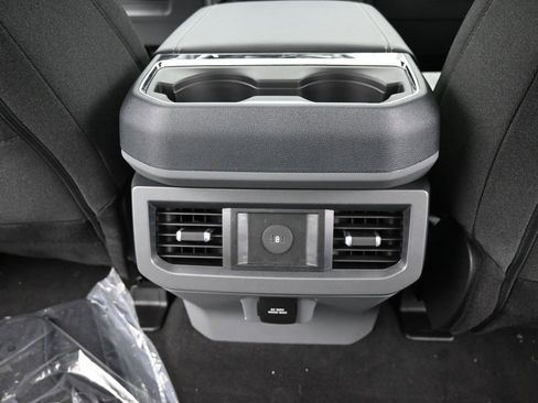 New 2026 Ford F250 XLT w/ XLT Premium Package AWD/4WD image 16