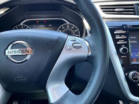Used 2018 Nissan Murano SV FWD image 20