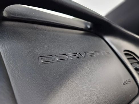 Used 2002 Chevrolet Corvette Coupe w/ Preferred Equipment Group2 image 39