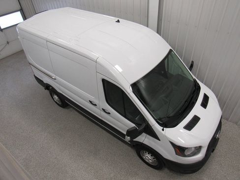 Used 2023 Ford Transit 250 Medium Roof AWD image 5