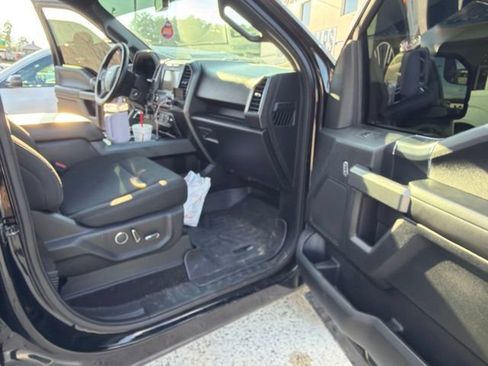 Used 2018 Ford F150 XLT w/ Equipment Group 302A Luxury AWD/4WD image 34